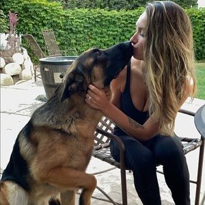 Meet your Posher, Tayler